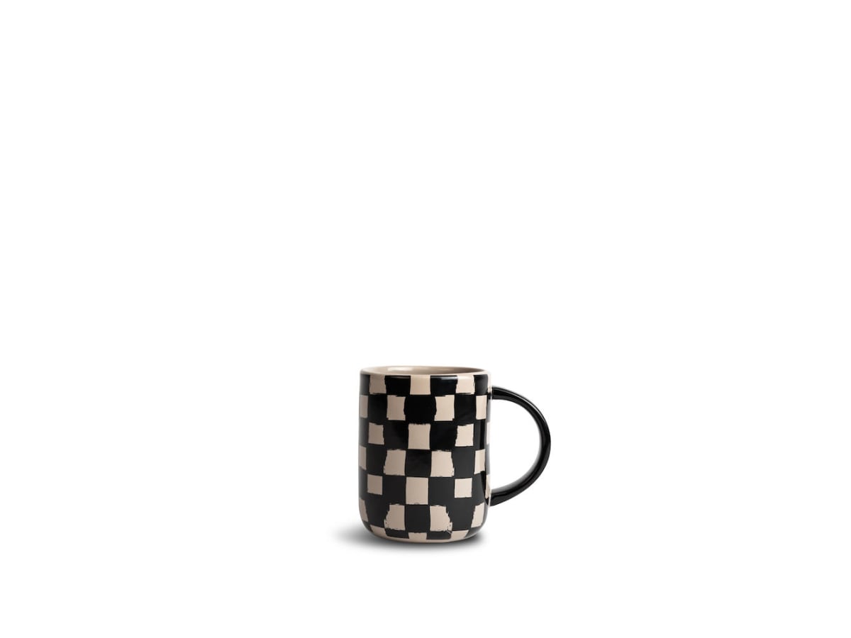 Mug Liz check