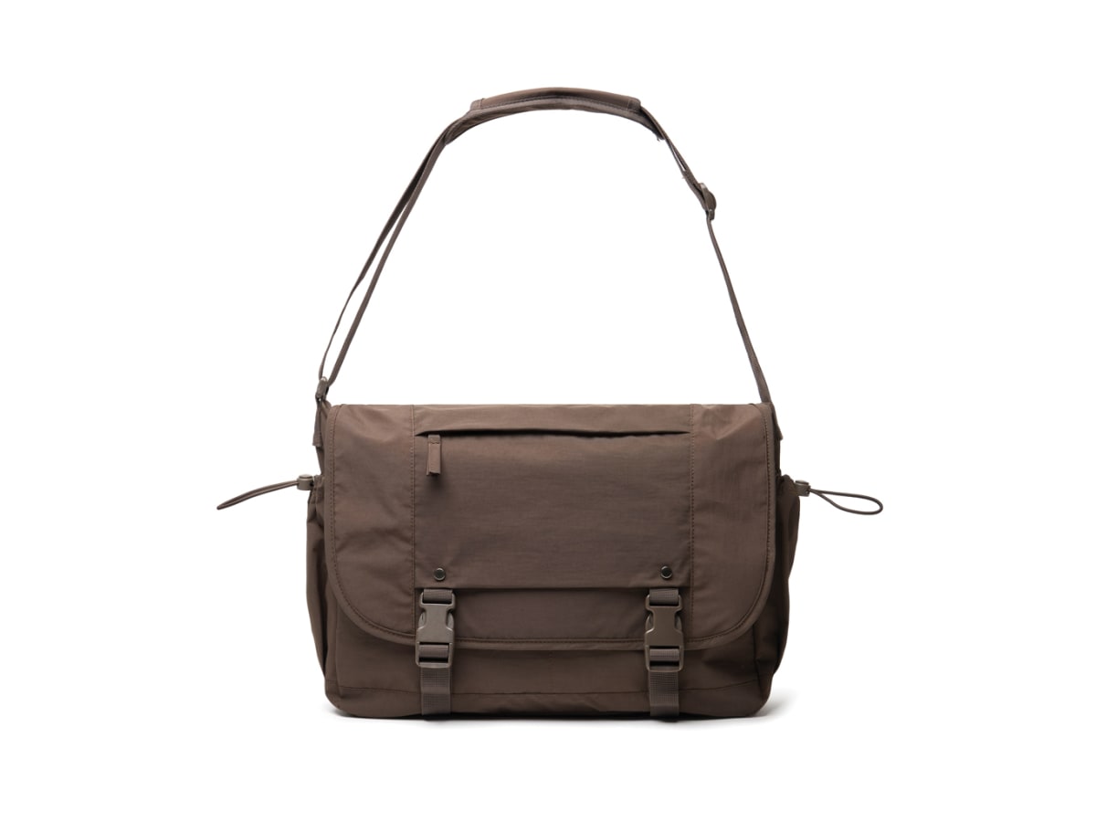 KENTO URBAN RCS återvunnen nylon 15.6" Axelväska
