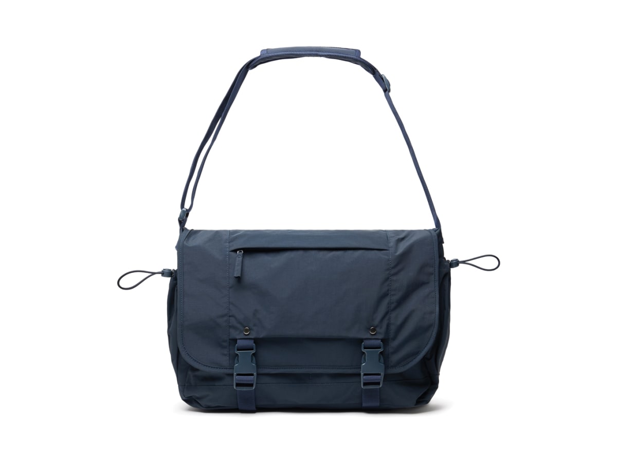 KENTO URBAN RCS återvunnen nylon 15.6" Axelväska