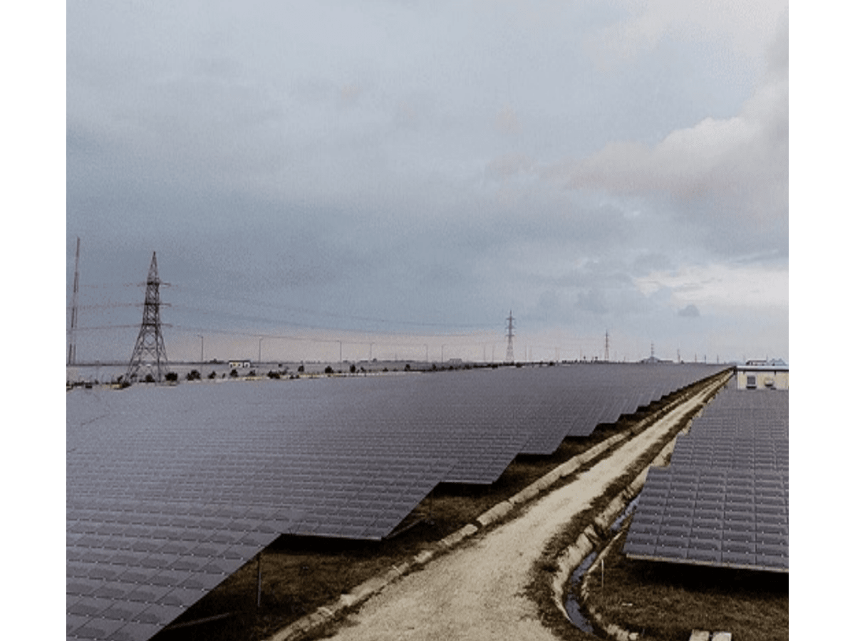 Bidra till förnybar solenergi i Karnataka, Indien