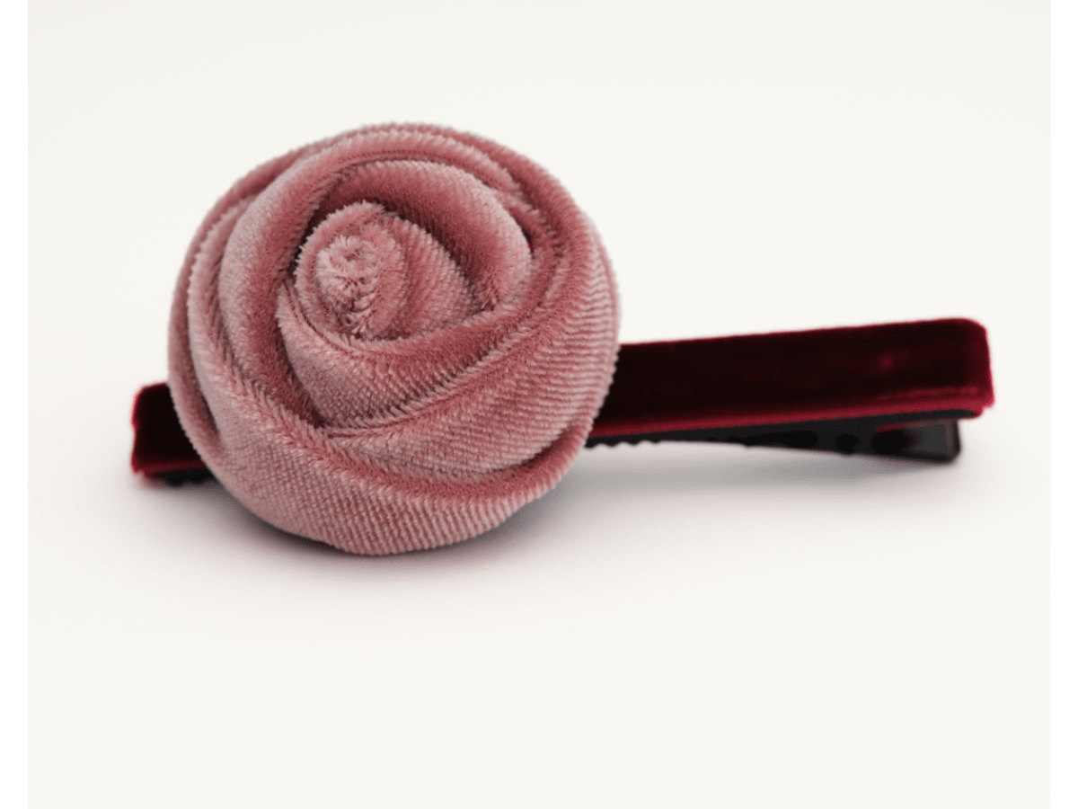 Velvet rose hair pinn - Pink / Amber