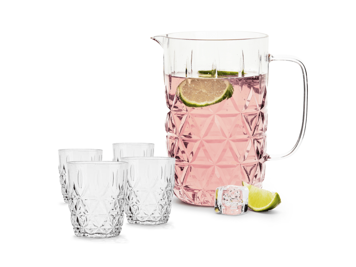 Tillbringare med fyra vattenglas