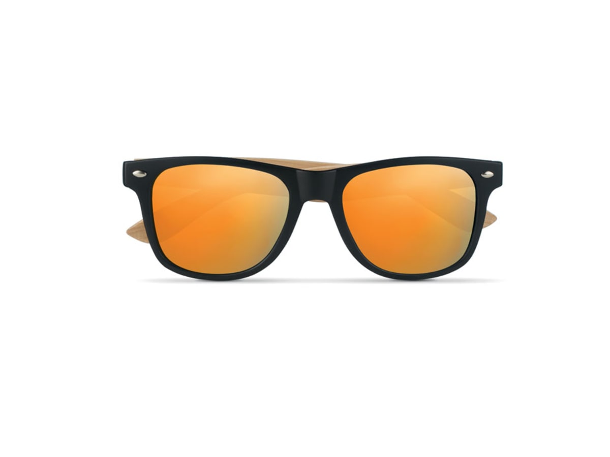 Solglasögon med bambu skalmar