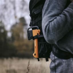 4. Fiskars Jakt- och fritidsyxa X5