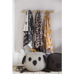1. Stickad kaninpuff