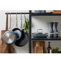 1. Vivian Stekpanna 24 cm