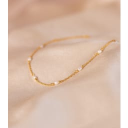 2. Treasure Multi Pearl Armband Guld
