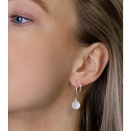 1. Minimalistica Mother Örhängen Silver