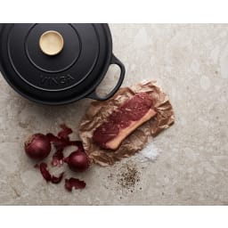 1. Monte gjutjärnsgryta rund 5,5 L