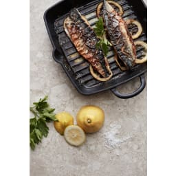 1. Monte gjutjärnsgrillpanna