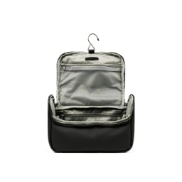 1. Baltimore resenecessär