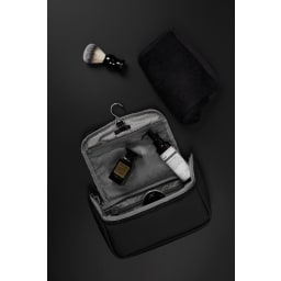 2. Baltimore resenecessär