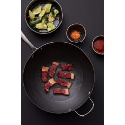 7. Boussac wok lättviktsgjutjärn 30 cm