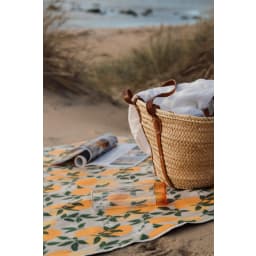 2. Daya picknickpläd GRS återvunnen polyester