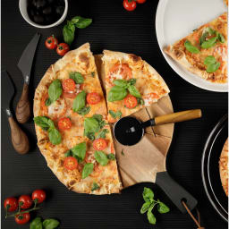 1. Pizzaset Med Bricka & Skärare