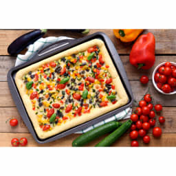 1. Pizzaform 37x29cm non-stick Asimetria