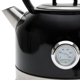 1. Vattenkokare Retro 1,7L VK401 Svart