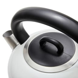 5. Vattenkokare Retro 1,7L VK402 Creme white