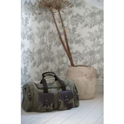 1. Snygg trendig duffelbag med imitationsläder