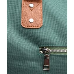 3. Regalo duffelbag