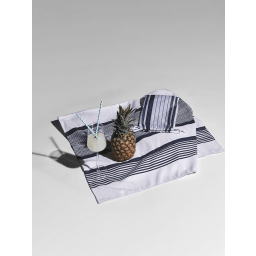 1. Microfiberhandduk från Maison Trique - Navy