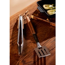 9. Grillspatula & Grilltång