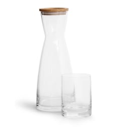 2. Karaffset med 1 glas , Happy Holliday