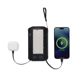 2. Nordic Drift Titan 10.000 mAh solcells-powerbank med 3 paneler