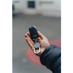 4. Keyfinder Dual nyckelring med global spårning