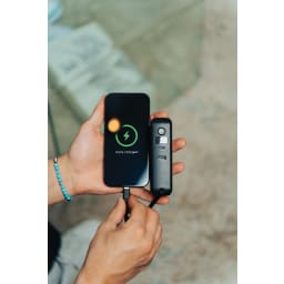 5. Urban Vitamin Eureka RCS återvunnen 65W hybridladdare