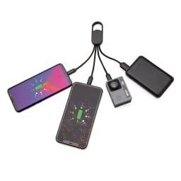 2. 4-i-1 kabel med karbinclip