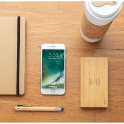 4. Bambu 4.000 mAh trådlös 5W powerbank