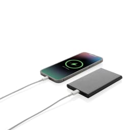 1. 4.000mAh powerbank, type C, RCS återvunnen plast/aluminium