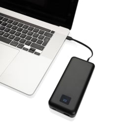 2. Gridley 20.000mAh/65W laptop powerbank RCS plast