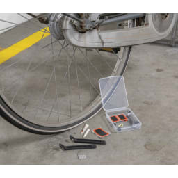 4. Kompakt reparationskit för cykel