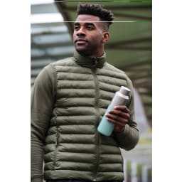 5. Fluid RCS-certifierad vattenflaska i återvunnet stål 600ML