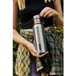 4. Black+Blum Isolerad vattenflaska Liten 500 ml