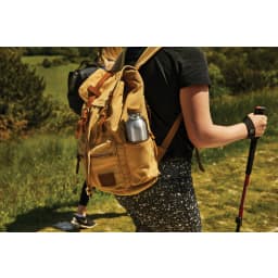 5. Black+Blum Vattenflaska i stål 600 ml