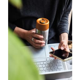 4. Black+Blum Isolerad läckagesäker resekopp i rostfritt stål