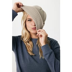 3. Pryor AWARE™ Polylana® mössa med uppvik