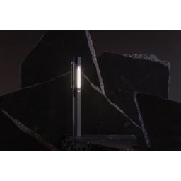 4. Gear X USB uppladdningsbar pennlampa, RCS återvunnen plast