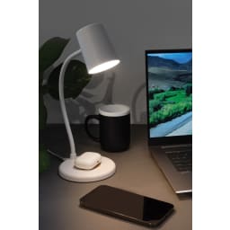 4. Zenara RCS 15W trådlös skrivbordslampa