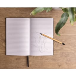 4. Infinity penna med suddgummi i bambu