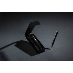 4. Swiss Peak Luca RCS pennset deluxe i återvunnen mässing