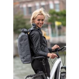 4. Urban Lite stöldskyddad ryggsäck