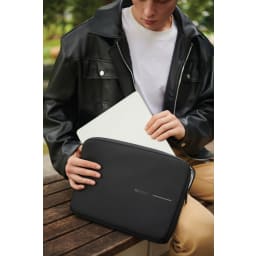5. XD Design 14" Laptopsleeve