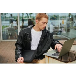 4. XD Design 16" Laptopväska