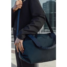 4. KENTO URBAN RCS återvunnen nylon Weekendväska