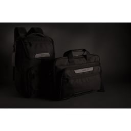 4. Swiss Peak Voyager RFID 15.6" laptopväska