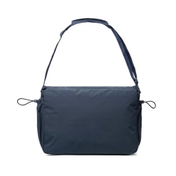 1. KENTO URBAN RCS återvunnen nylon 15.6" Axelväska
